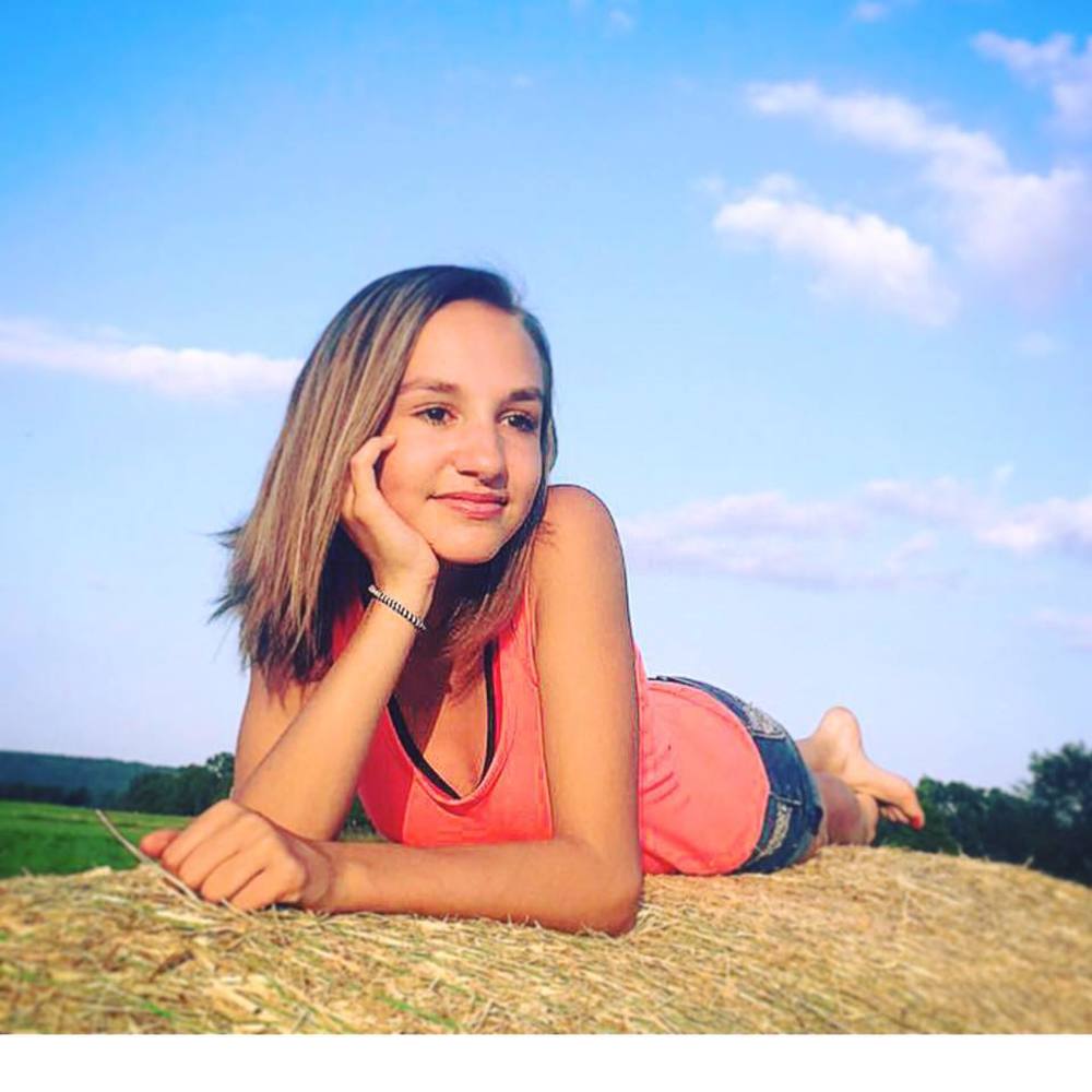 Meet your Posher, Ally